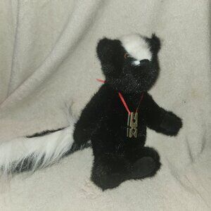 "Oda Parfume" **Retired** Boyds Bears Skunk